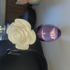 In full Bloom kete spade